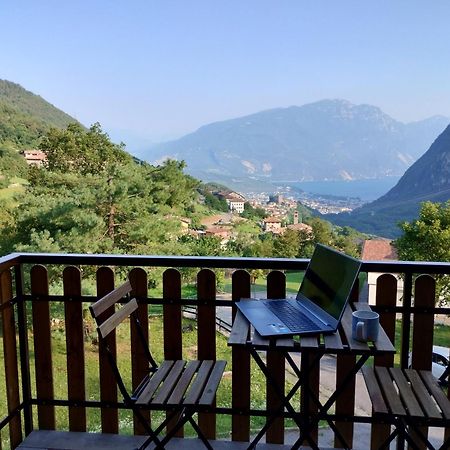 La Rustica Sul Lago Di Tenno Mansarda ภายนอก รูปภาพ