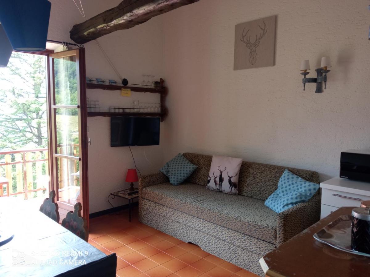 La Rustica Sul Lago Di Tenno Mansarda ภายนอก รูปภาพ