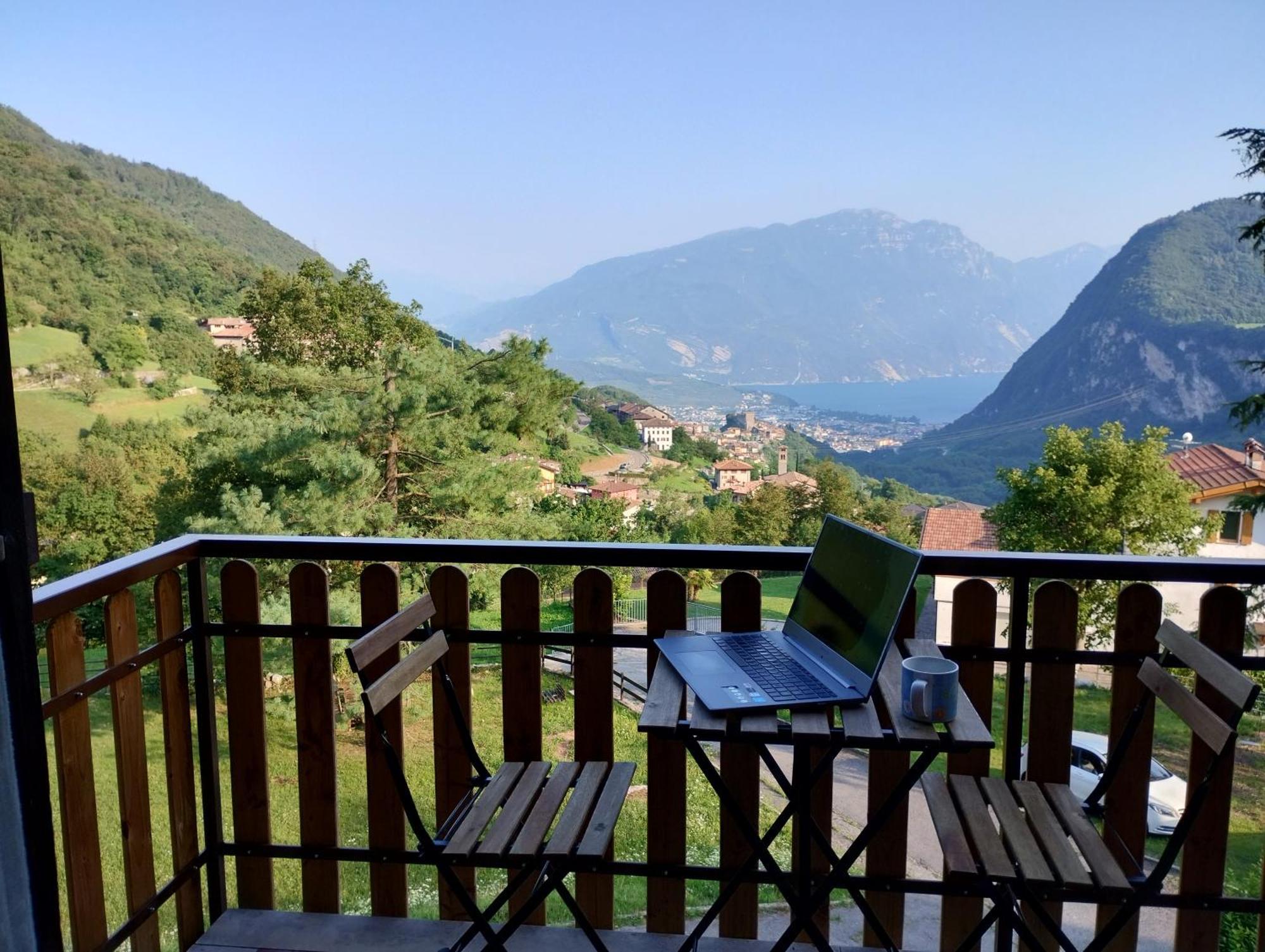 La Rustica Sul Lago Di Tenno Mansarda ภายนอก รูปภาพ